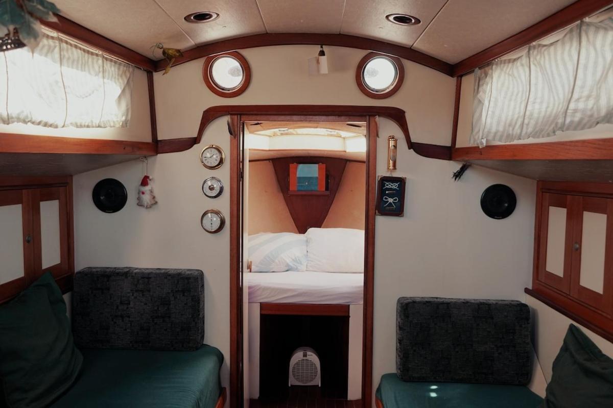 Cozy Lisbon Marina Sleepaboard - Sail Away Hotel Luaran gambar